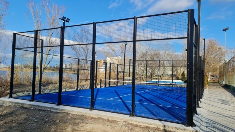 Klasik Padel Kortu